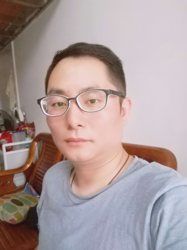 流星的尾巴的第一张照片--石狮相亲网