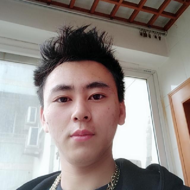 年年的第一张照片--石狮相亲网