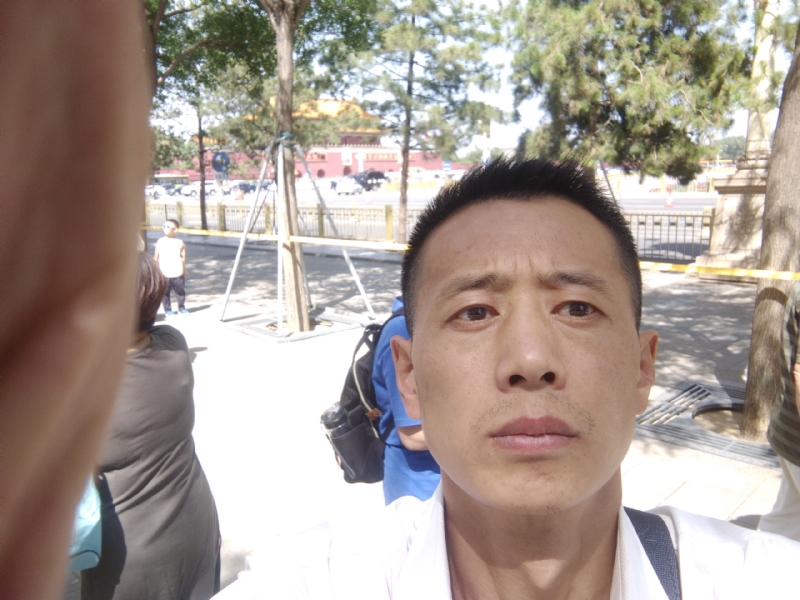 刘红兵的第一张照片--石狮相亲网