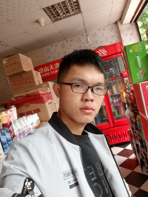 柒年的第一张照片--石狮相亲网