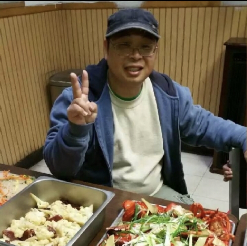 wally的第一张照片--石狮相亲网