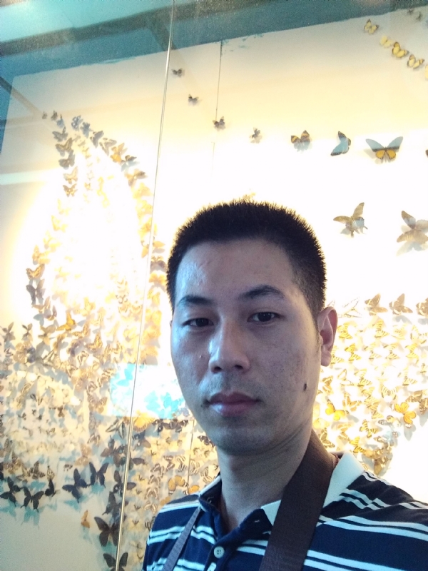 大灰狼的第一张照片--石狮相亲网
