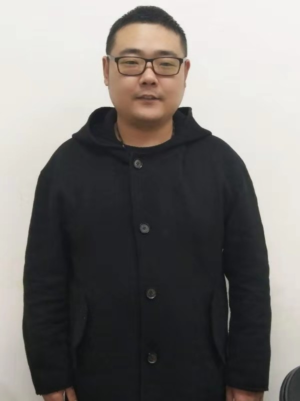 ll的第三张照片--石狮相亲网