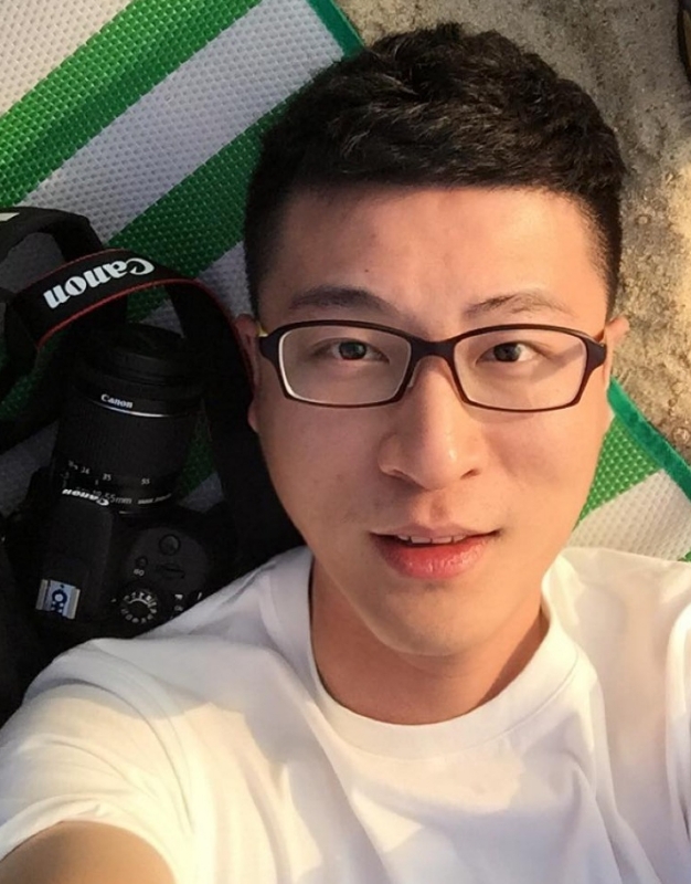 在路上的第一张照片--石狮相亲网