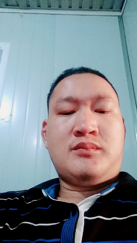 随缘随风的第一张照片--石狮相亲网