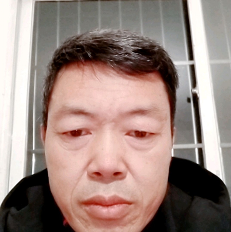 心静的第一张照片--石狮相亲网