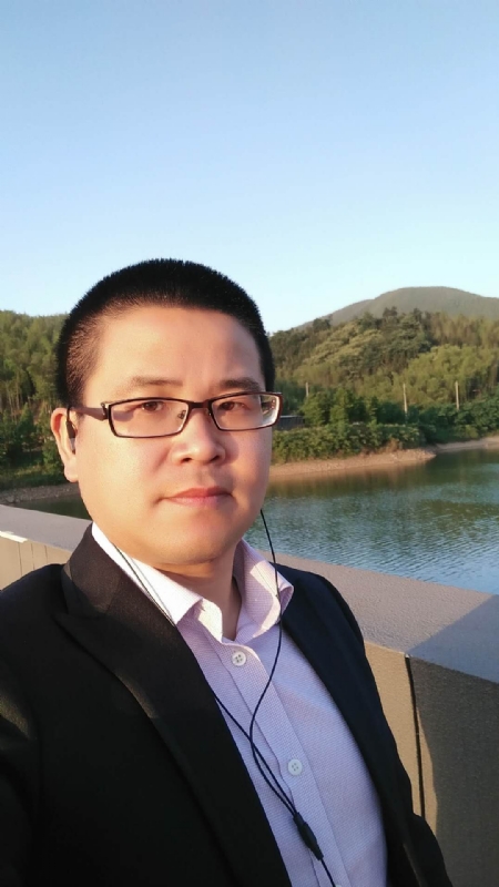 顾律师的第三张照片--石狮相亲网