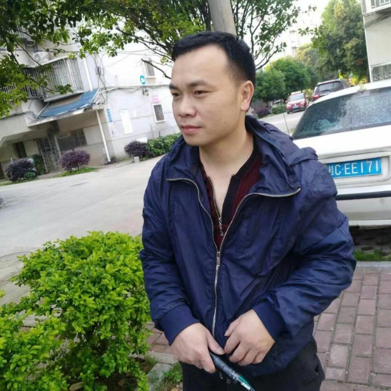灰色足迹的第一张照片--石狮相亲网