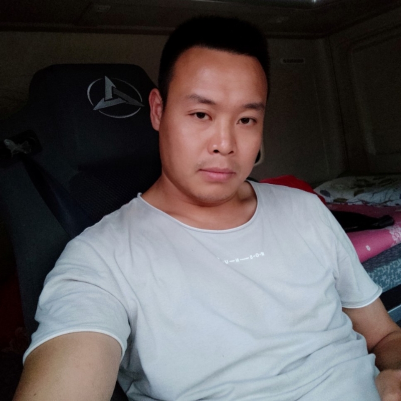 默默的第一张照片--石狮相亲网