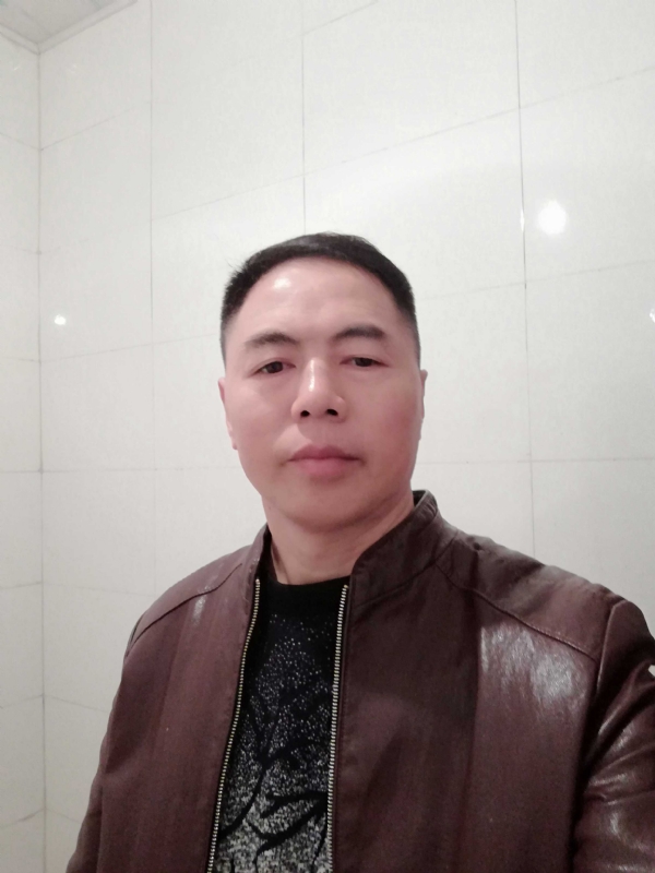 枭的第一张照片--石狮相亲网
