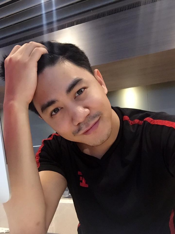 李的第一张照片--石狮相亲网
