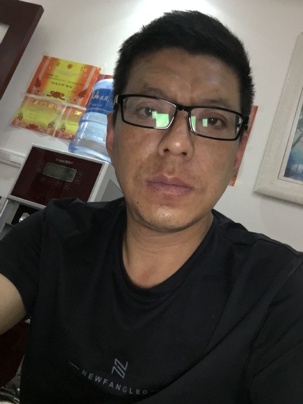 牵手的第三张照片--石狮相亲网