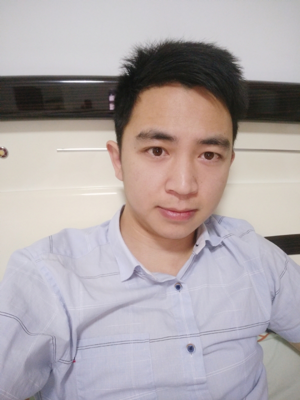 彭亮的第二张照片--石狮相亲网