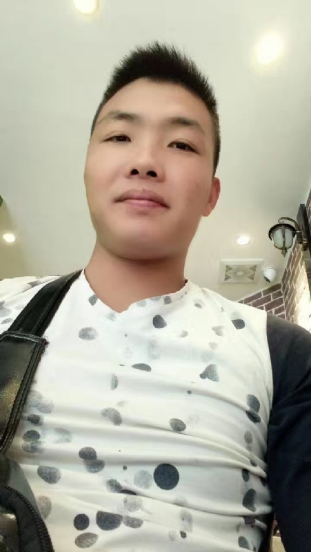 吃生蚝的小乖乖的第一张照片--石狮相亲网