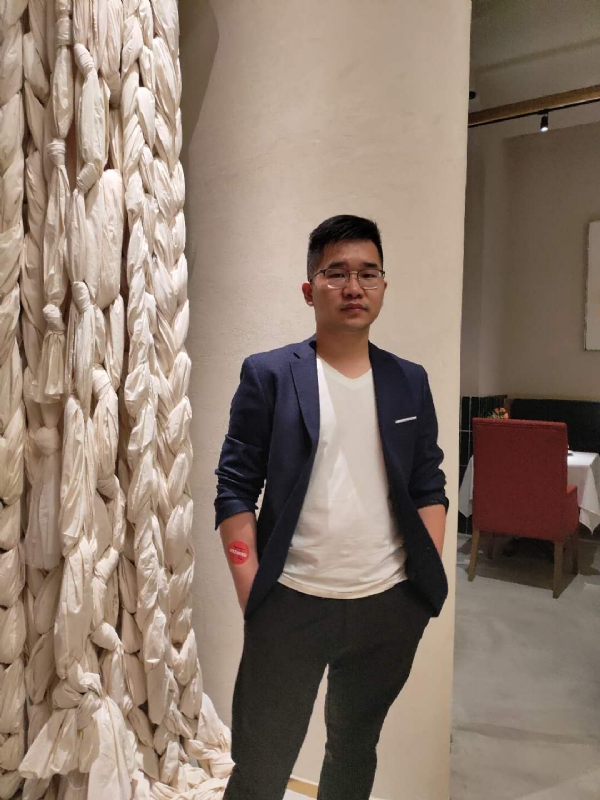 在路上的第二张照片--石狮相亲网