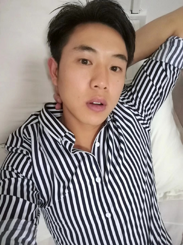 小雷的第二张照片--石狮相亲网