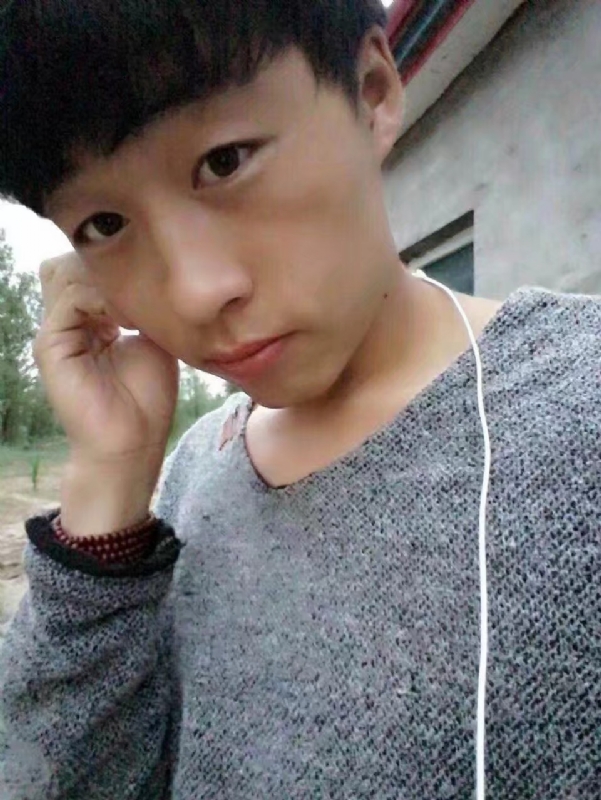 小胡的第一张照片--石狮相亲网