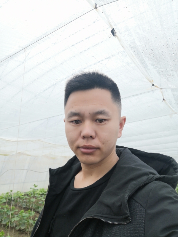 宇成的第二张照片--石狮相亲网