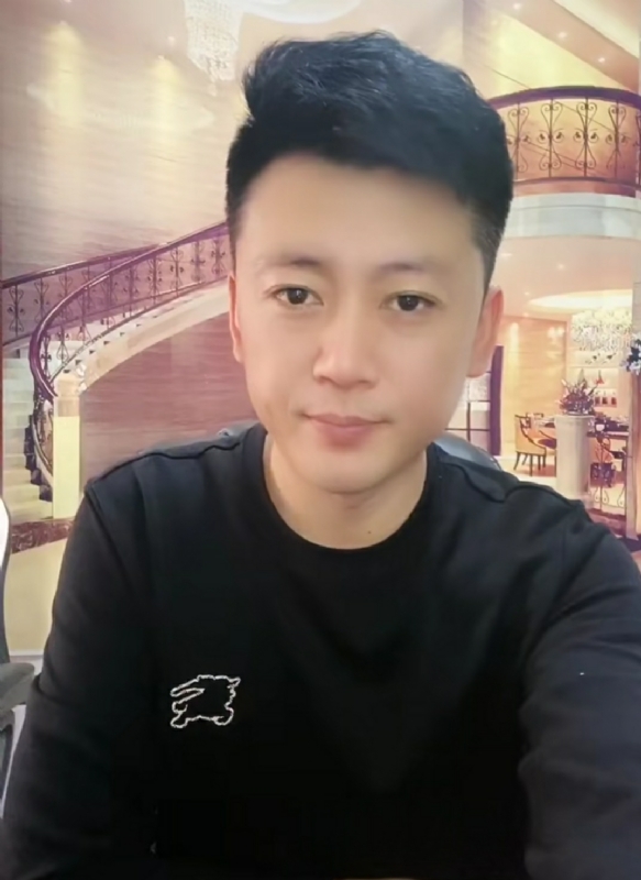 屋顶拾荒人的第三张照片--石狮相亲网