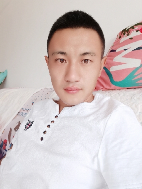 海阔天空的第一张照片--石狮相亲网