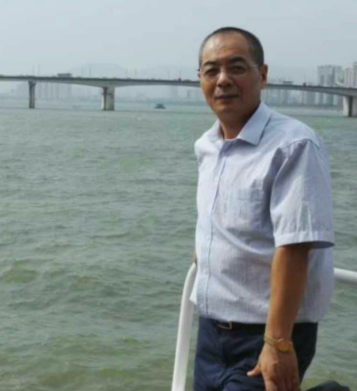 辛民的第二张照片--石狮相亲网