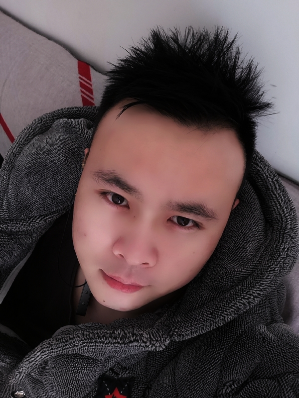 明明的第一张照片--石狮相亲网