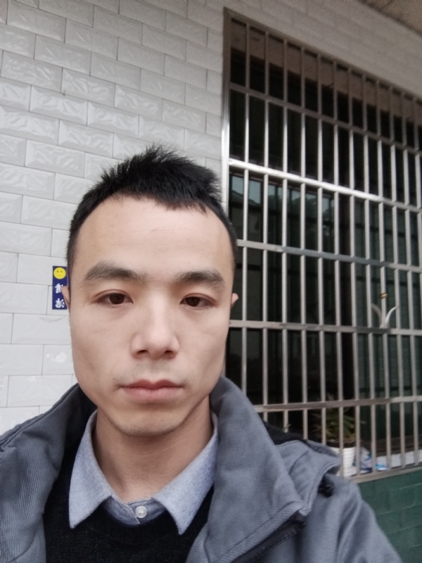 笑得那么开心的第二张照片--石狮相亲网