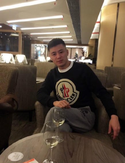 吴辉的第一张照片--石狮相亲网