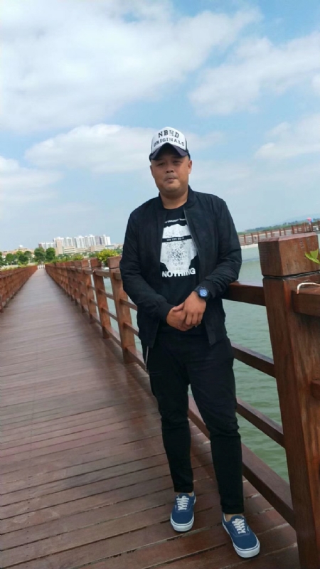 人生如戏的第二张照片--石狮相亲网