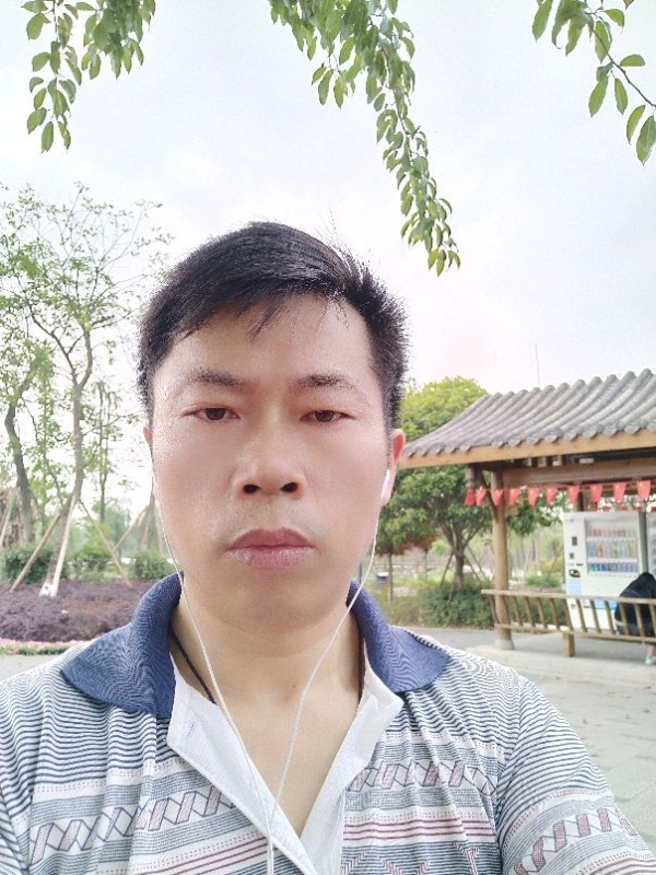 一个人的孤单的第一张照片--石狮相亲网