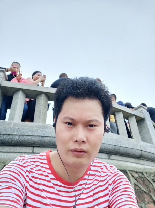 hαⅰ的第一张照片--石狮相亲网