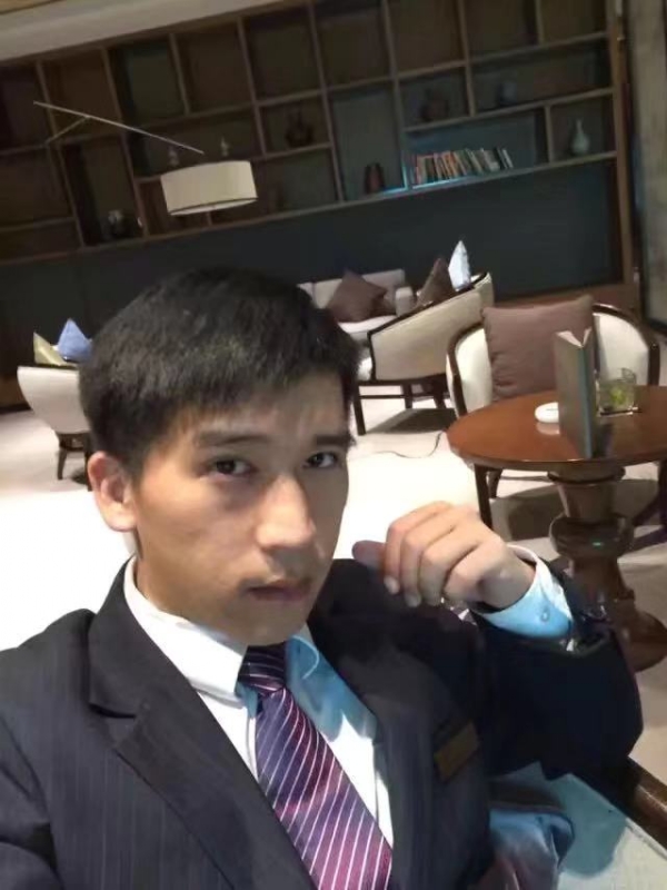 一条孤独的鱼的第二张照片--石狮相亲网