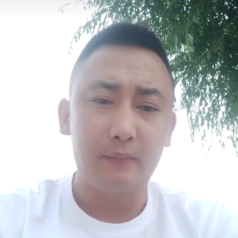 潇洒的第一张照片--石狮相亲网