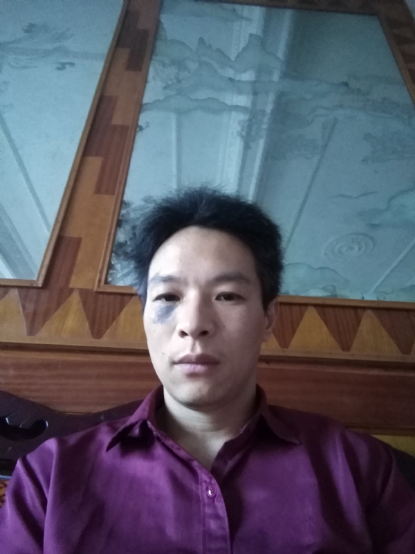 风中落叶的第一张照片--石狮相亲网