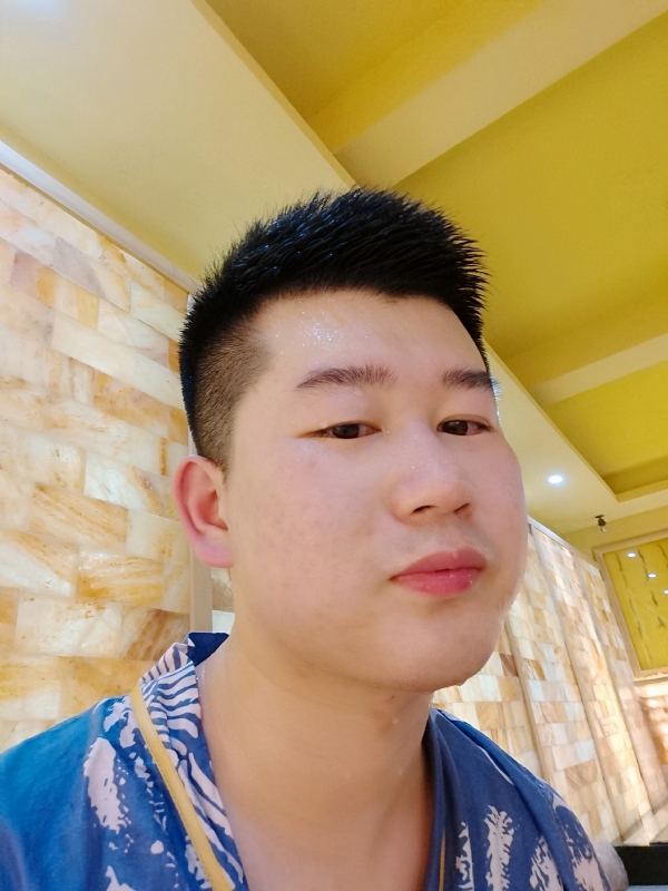六月与阿十二的第一张照片--石狮相亲网