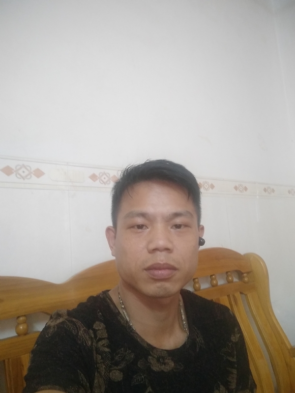 志文的第一张照片--石狮相亲网