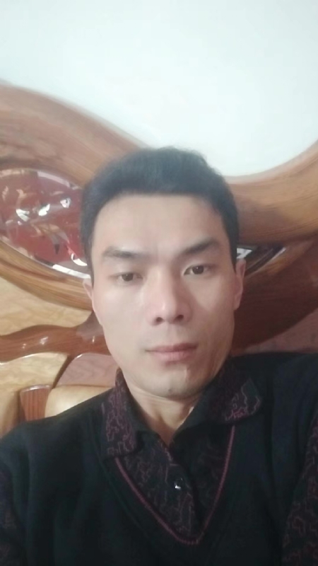 错把真心喂了狗的第四张照片--石狮相亲网