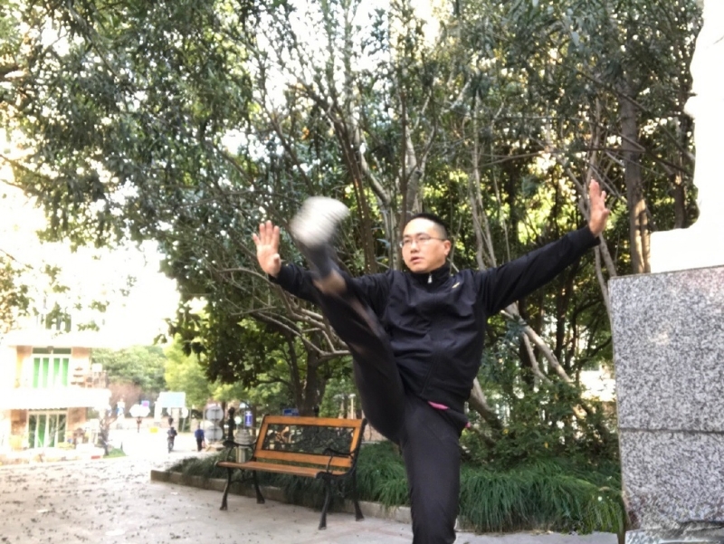 自故深情好受伤的第三张照片--石狮相亲网