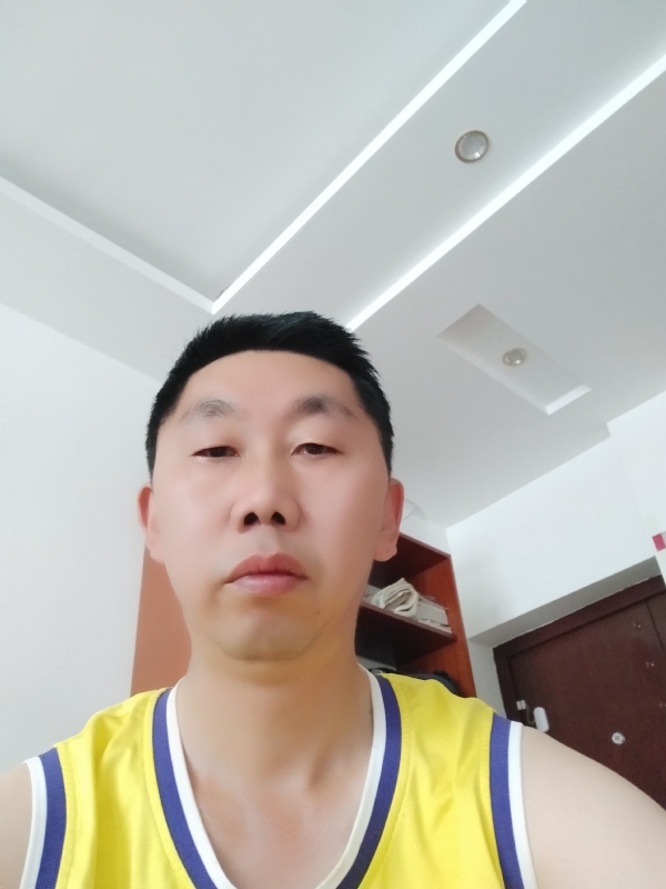写尽半生纸上酸的第一张照片--石狮相亲网
