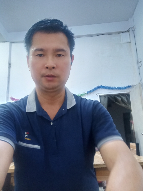 我是自强不息的第一张照片--石狮相亲网