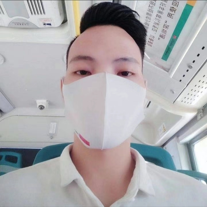 摆渡者的第一张照片--石狮相亲网