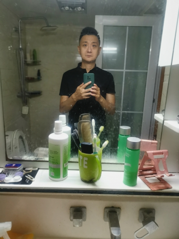 龙少的第一张照片--石狮相亲网