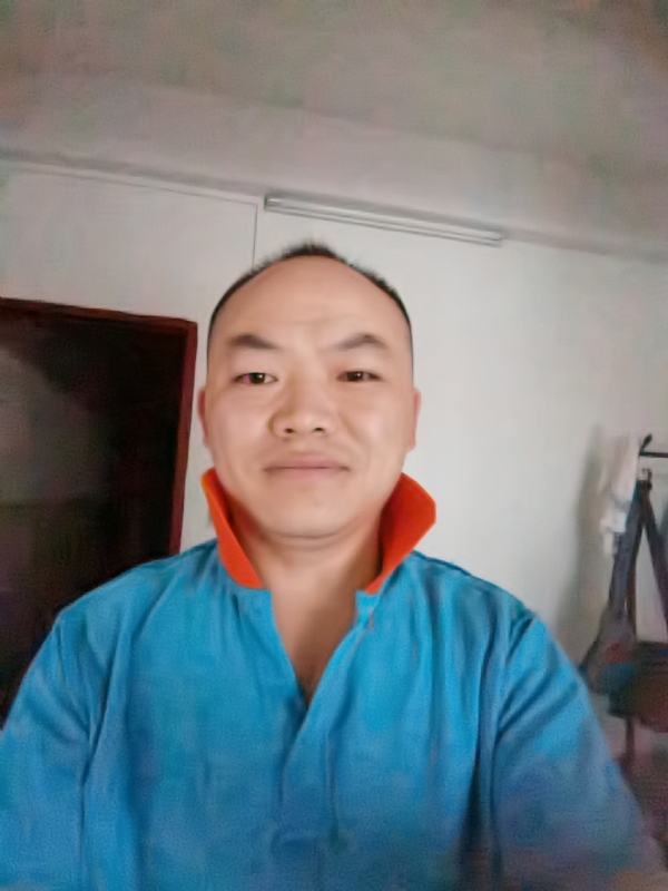 与子携老的第四张照片--石狮相亲网