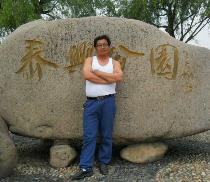 黑哥的第一张照片--石狮相亲网