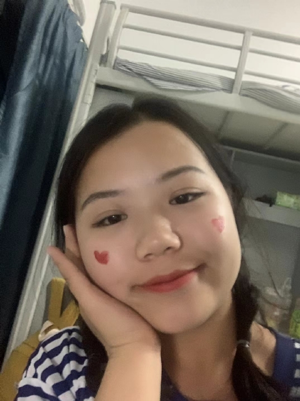 轻轻的一片云的第一张照片--石狮相亲网
