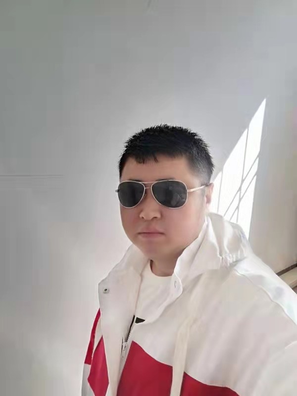大漠叔叔的第一张照片--石狮相亲网