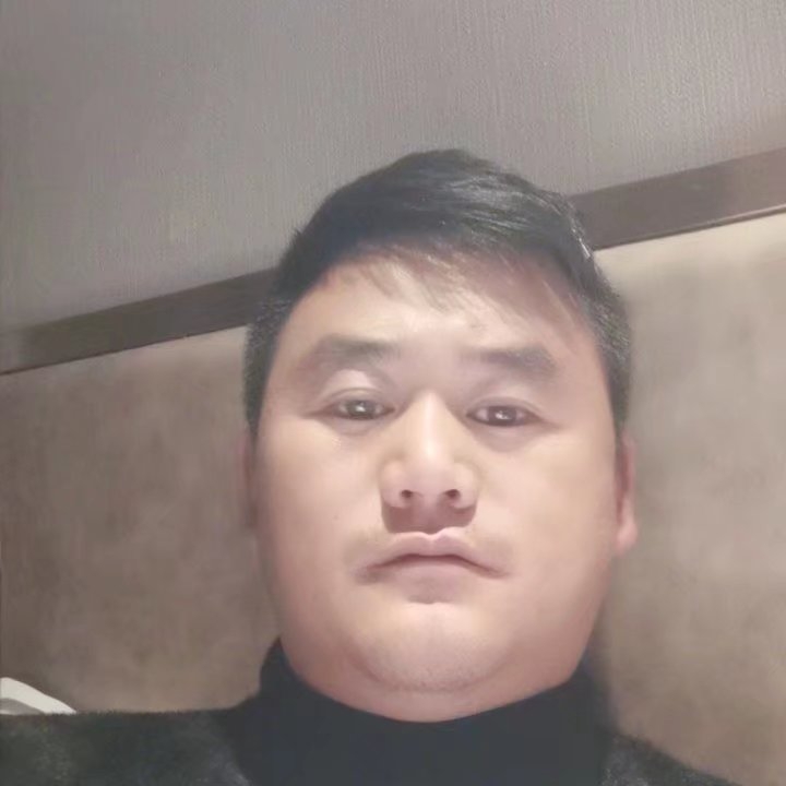 奔跑的第一张照片--石狮相亲网