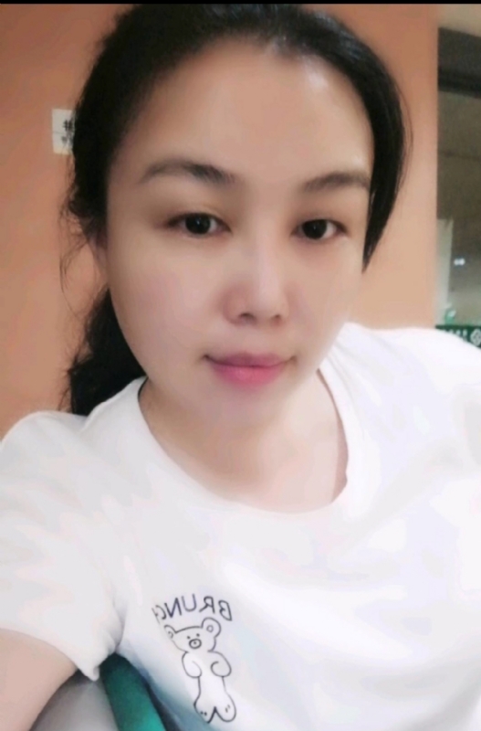 淡淡的云的第一张照片--石狮相亲网