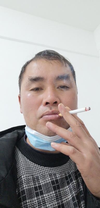 龙心的第一张照片--石狮相亲网