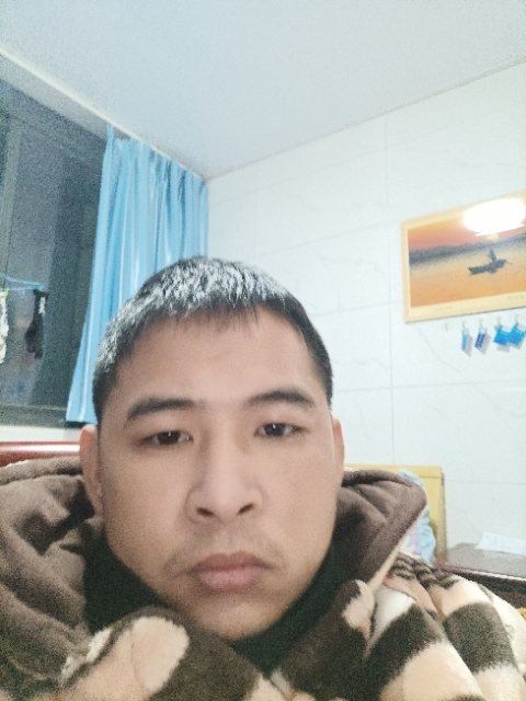 寂寞的第一张照片--石狮相亲网